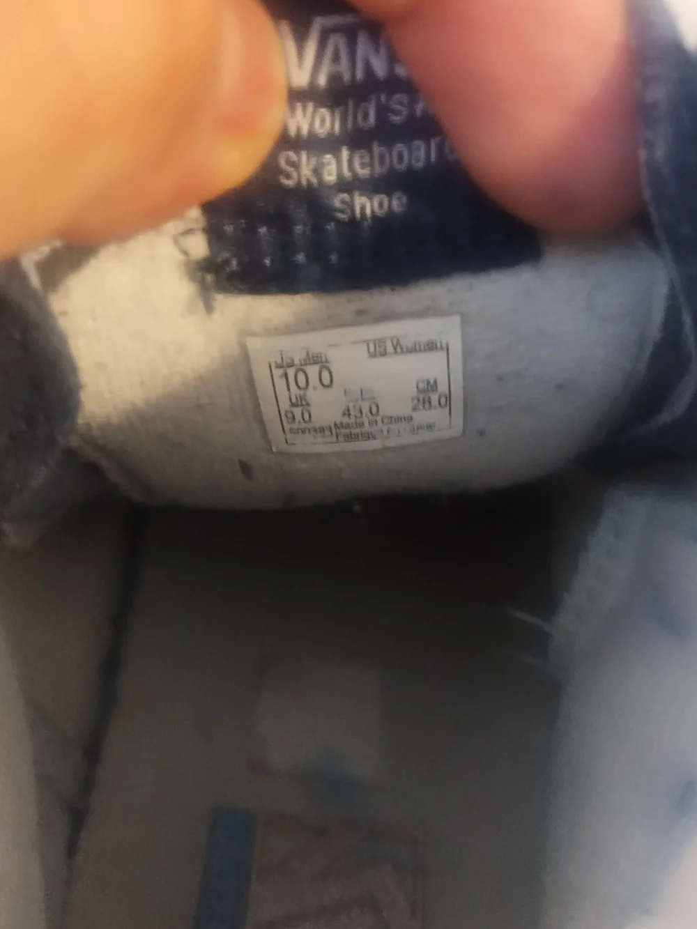 Vans Sk8-Hi Reissue  mens size 10 some scratches open to offers